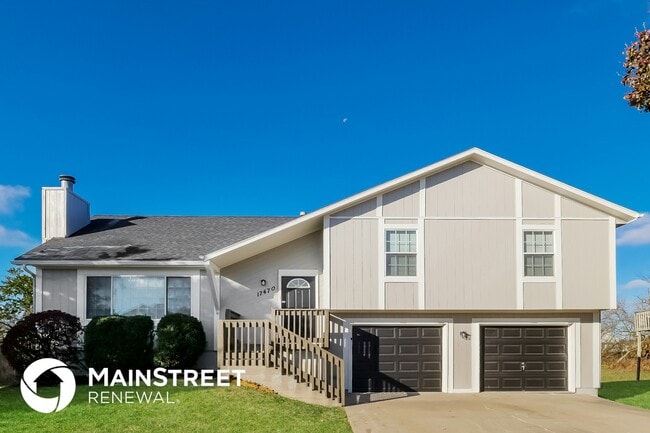 Building Photo - 17470 S Walter St