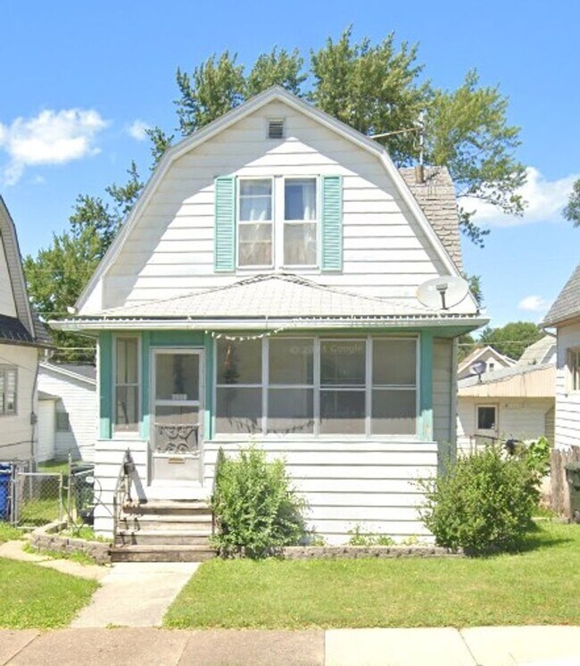 Photo - 2-Bed 1-Bath House for Rent!