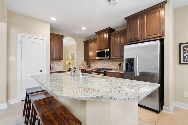 Photo - 10 Pintuck Pl