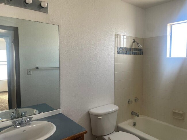 Photo - 2190 Bex St Unit 1