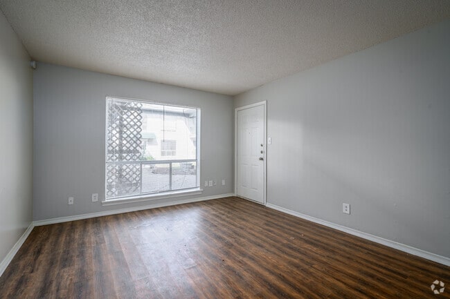 2BR, 2BA