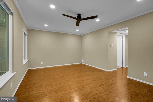Photo - 2665 Glengyle Dr