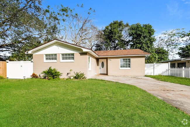 Building Photo - 1751 Elbert Acres Ct NE Rental