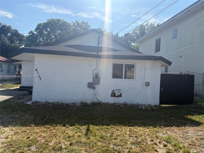Building Photo - 4147 NW 23rd Ct Unit 4147