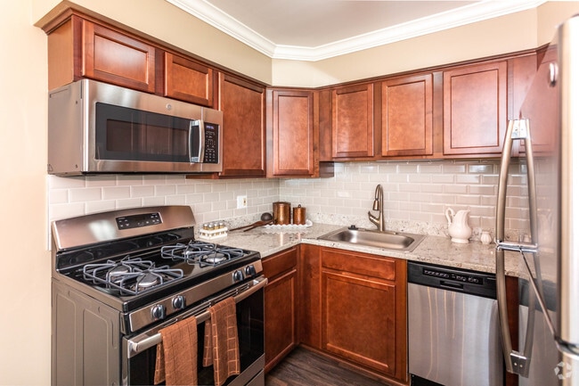 1BR, 1BA - 820 SF Updated - Parkside East Apartments