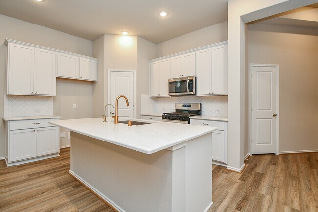 Photo - 1215 Carswell Grove Dr