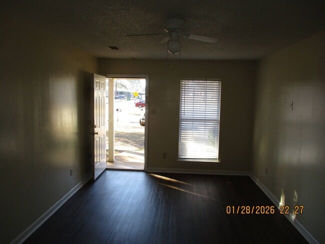 Photo - 305 Station Crossing Dr