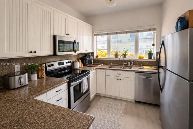 Photo - 701 Meridian Ave Unit 4