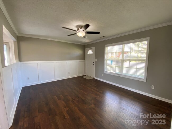 Photo - 15 Linestowe Dr