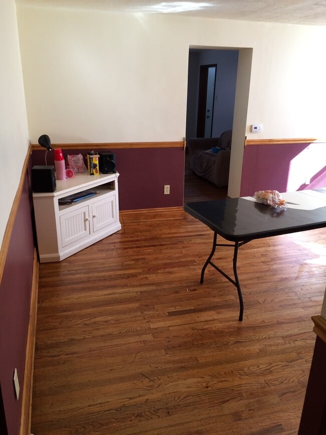 Photo - 108 S 11th St