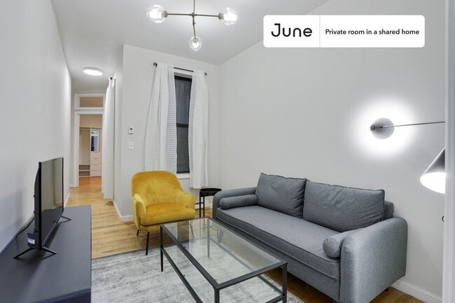 Room in Shared 3 bed/1 bath home in Upper West Side
