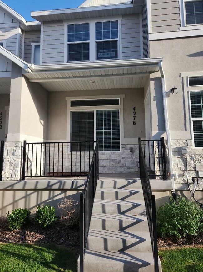 4 Bedroom 3 Bathroom Townhome in Lehi! - 4 Bedroom 3 Bathroom Townhome in Lehi!