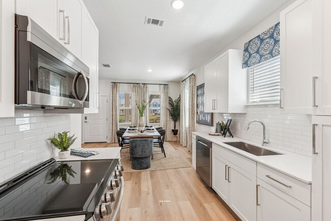 Hamlet Avalon Park - Homes and Townhomes For Rent