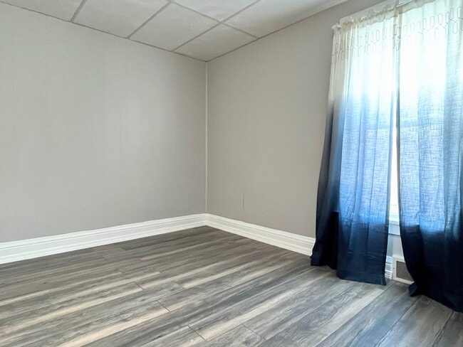 Photo - 58 Gilbert Ave Unidad Lower