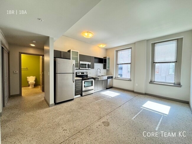 Photo - 1121 McGee St Apartment Unit 910