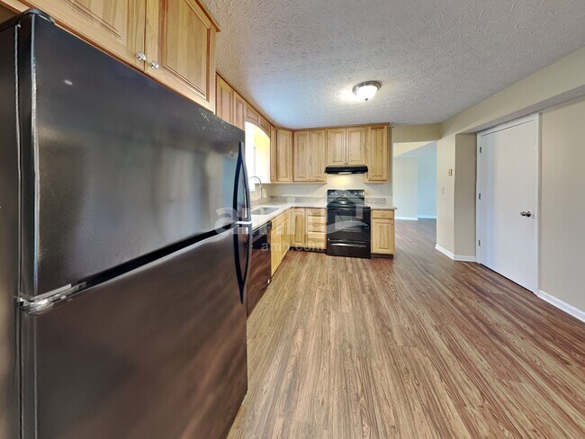3559 High Creek Dr