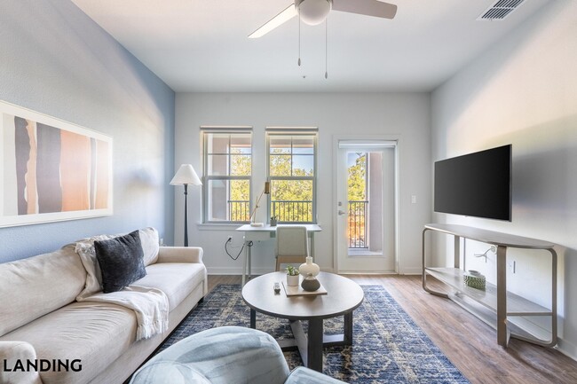 Building Photo - 1225 Utica Dr