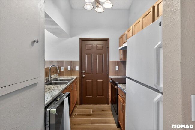 Photo - 17465 E Plateau Dr