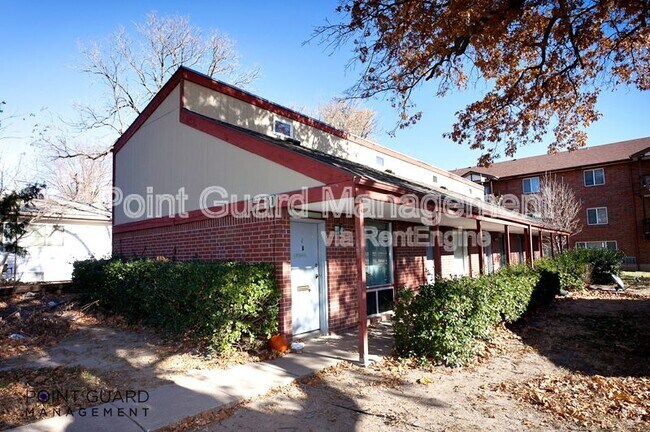 Building Photo - 1710 N Harvard Ave Unit 4 Rental