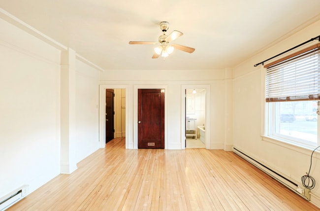 Photo - Ebert Apartments