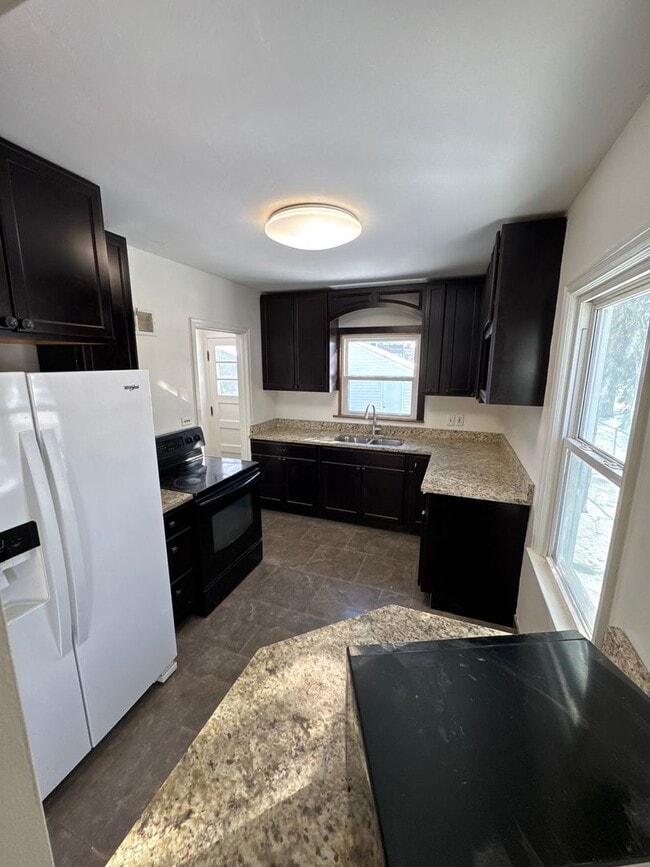 Photo - Single Family Home - GREAT Location - High End Finishes