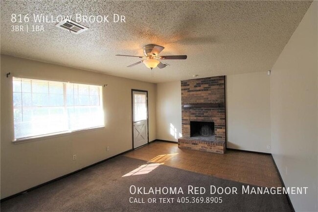 Photo - 816 Willow Brook Dr