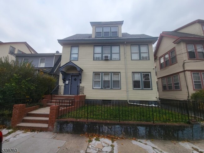 Photo - 68 Huntington Terrace Unit 3