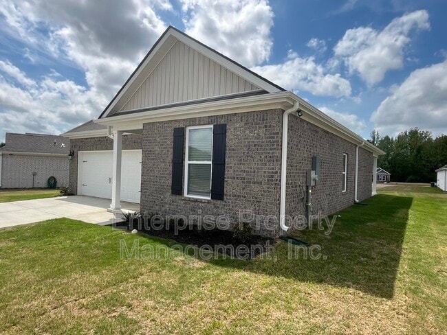 Photo - 230 Kipling Dr