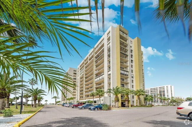 Building Photo - 1480 Gulf Blvd Unit 607 Rental