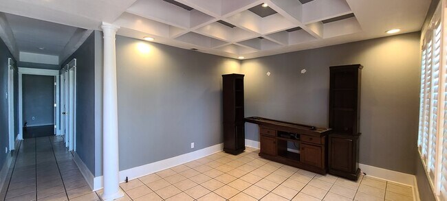 Photo - 808 S Madison St