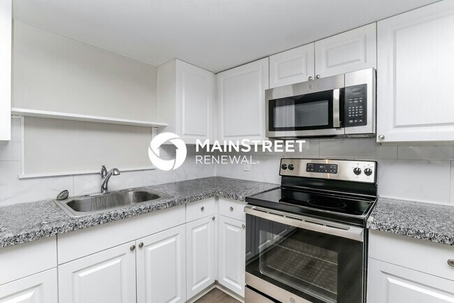 Photo - 3 Bedroom Pet-Friendly Home in NEW PORT RICHEY, FL with Main Street Renewal