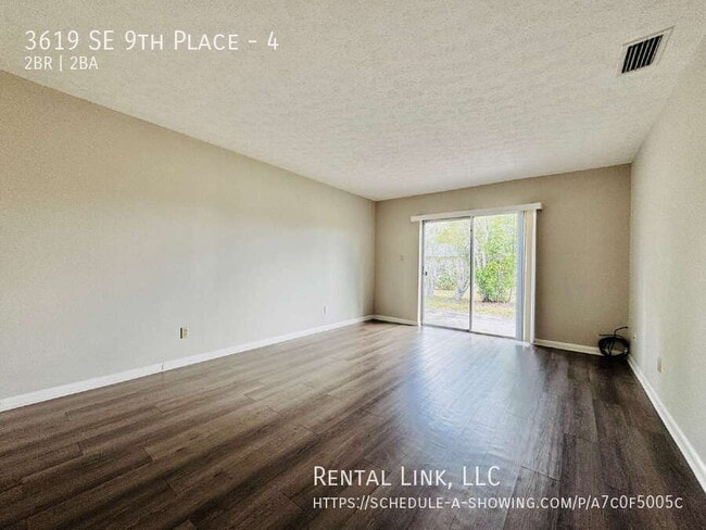 Photo - 3619 SE 9th Pl Unit 4