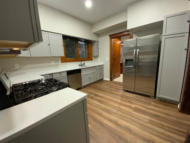 Photo - 195 E State St Unit 1