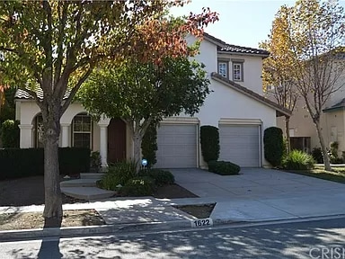 1622 W Mammoth Dr
