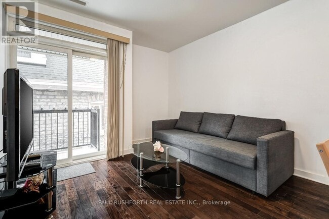Photo - 456 King Edward Ave Unit 410