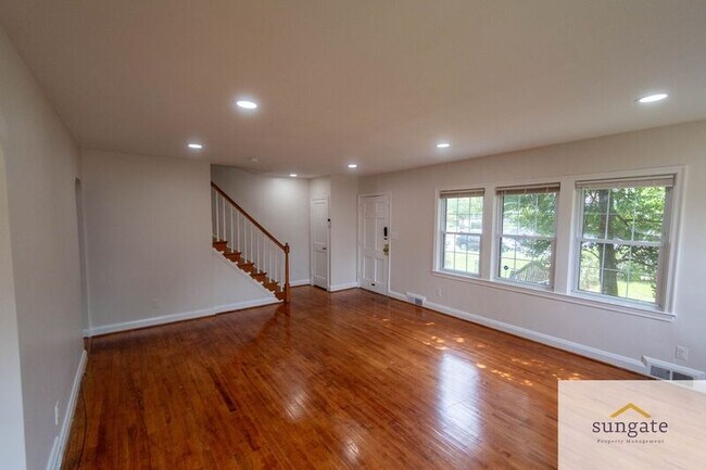1907 Glen Ridge Rd