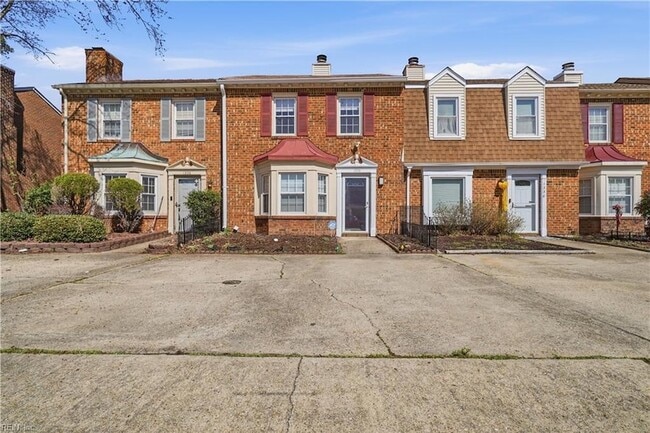 Photo - 1328 Mill Lake Quarter