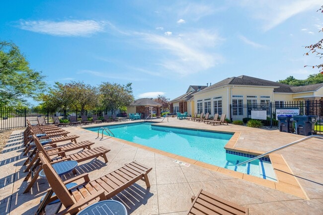 Cascade Shores Townhomes + Flats