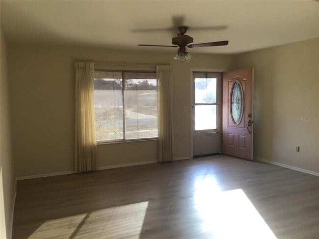 Photo - 3087 Idlewood St