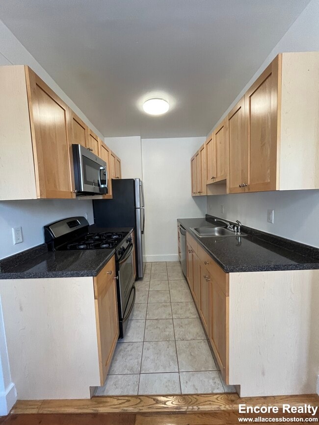 Photo - 15 Langdon St Unit #6