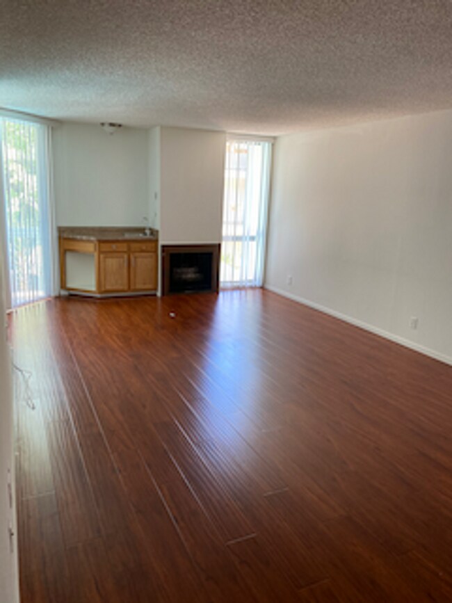Photo - Prime West Hollywood Condominium for Lease Unit 217