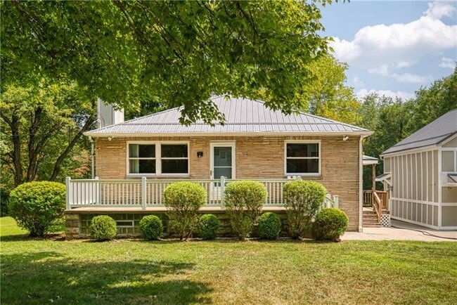 Building Photo - 492 Center Grange Rd Rental