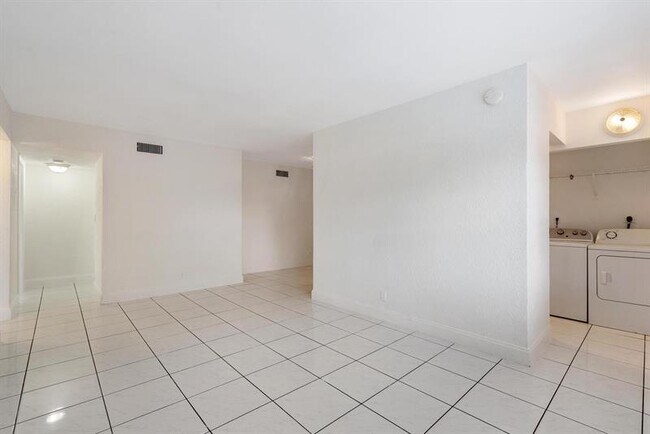 Photo - 11583 NW 42nd St Unit 11583