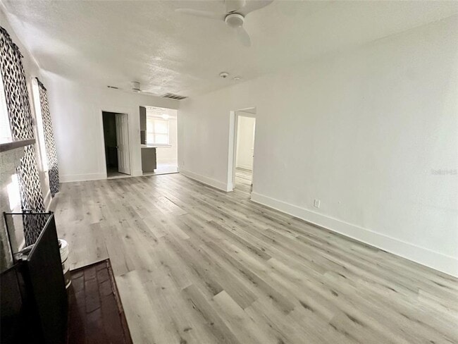 Photo - 4736 20th St N