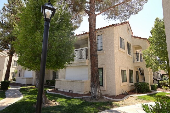 Photo - 4742 Nara Vista Way Unit 203