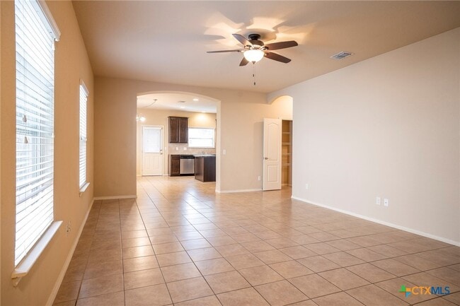 Photo - 433 Stonebrook Dr