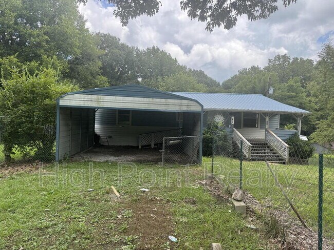 Photo - 81 Blackwell Ln
