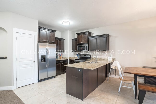 Photo - 198 Segovia Ln