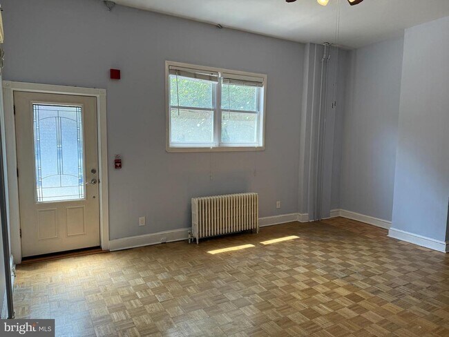 Photo - 2519 Brown St Unit 1
