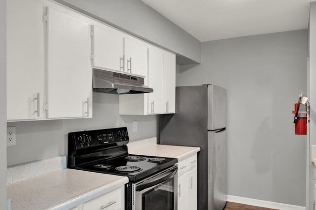 Photo - ***CUTE 1 BED 1 BATH APARTMENT*** Unit 950-A